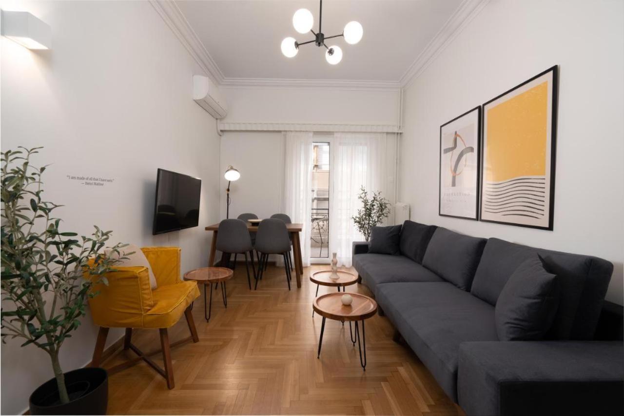 Vibrant Urban Getaway: Charming 2-Bedroom Near Bars, Parks, And Metro Athens Exterior photo